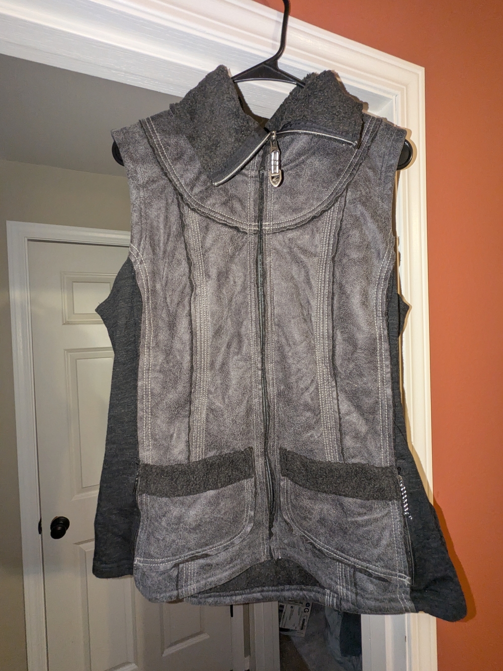 Kühl Gray Zip-Front Women's Vest